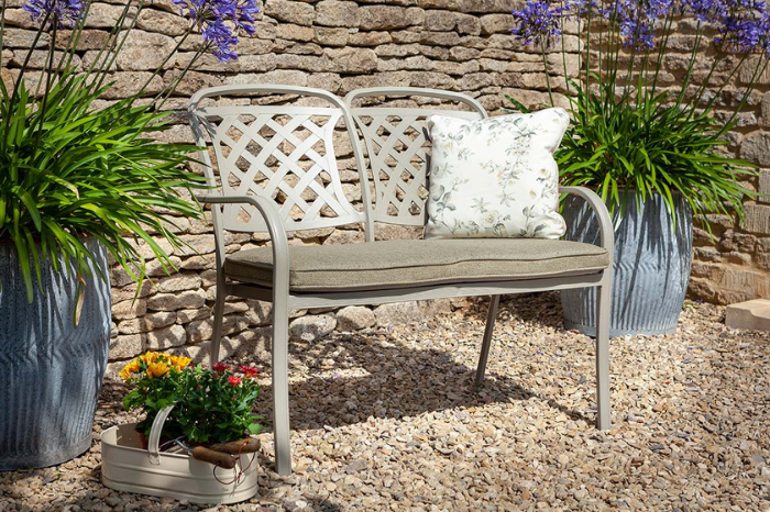 Hartman Berkeley 4 Seat Dining Set in Maize and Wheatgrass