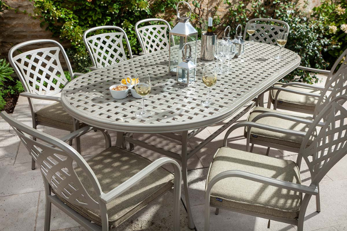 Berkley 8 Seat Dining Set in Maize and Wheatgrass