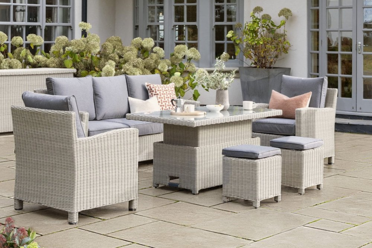 Kettler Palma Signature Dining Sofa Set in lifestyle setting